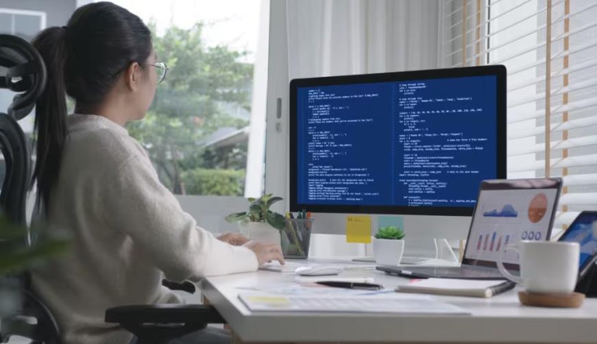 龙口市企业数字化解决方案:机器学习赋能商业模式升级的核心路径